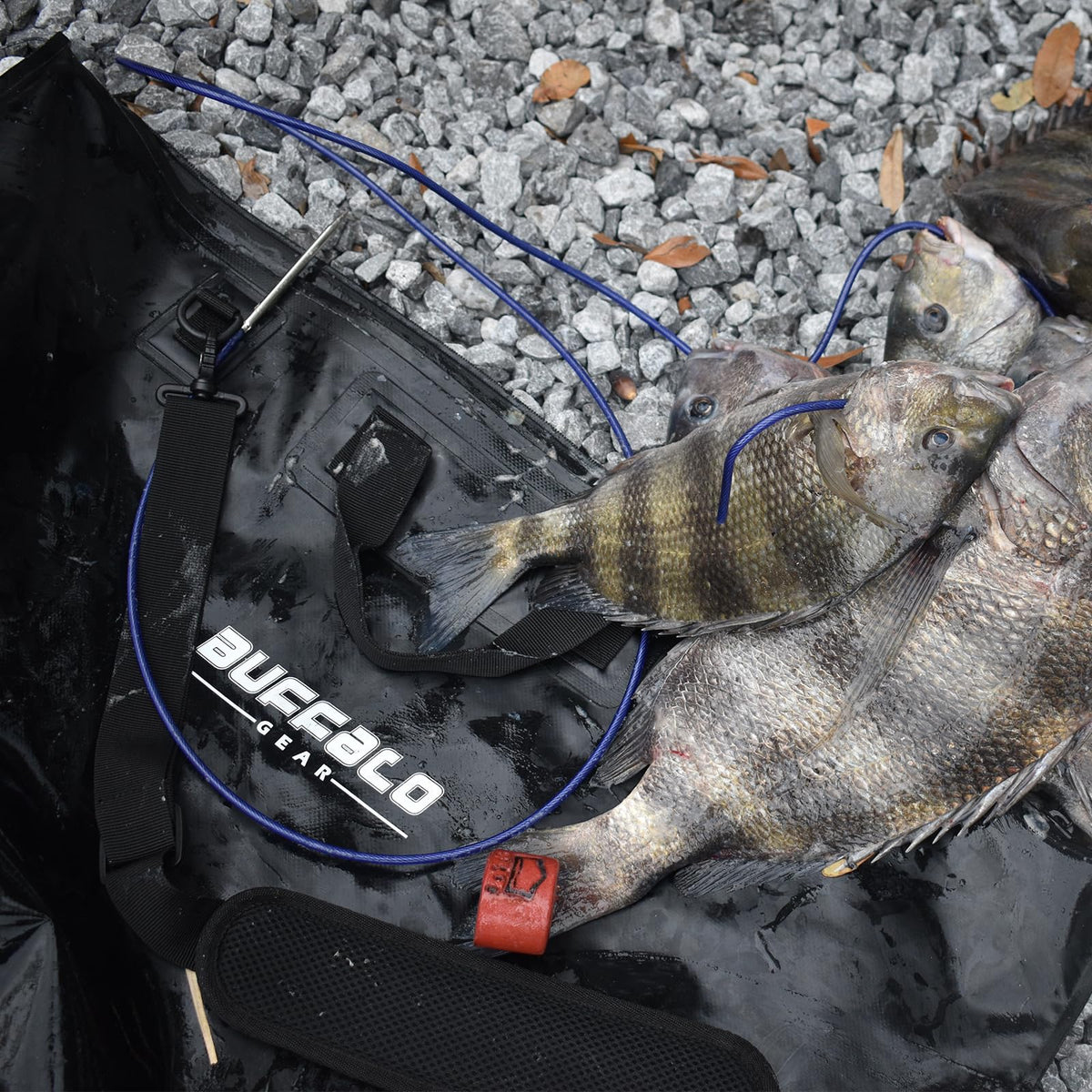 32'' Waterproof Fish Bag With Aerator Pocket for Live Bait – view 5