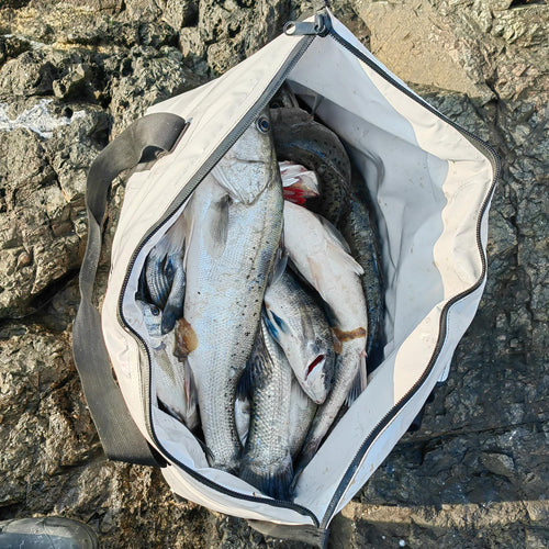 37QT Fish Cooler Bag With Flat Bottom – view 2